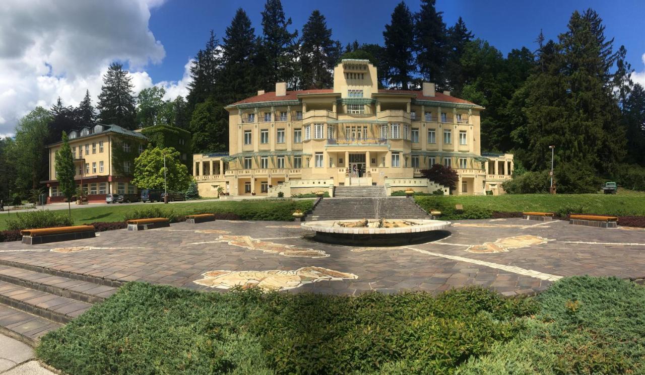Vila Lužné Luhačovice Exteriér fotografie